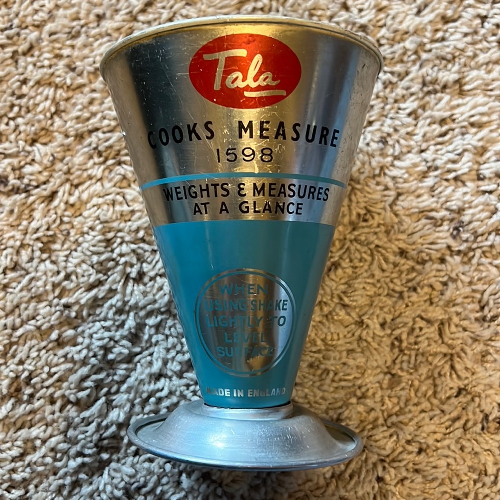 Vintage Tala Cooks Measure cup aluminum England